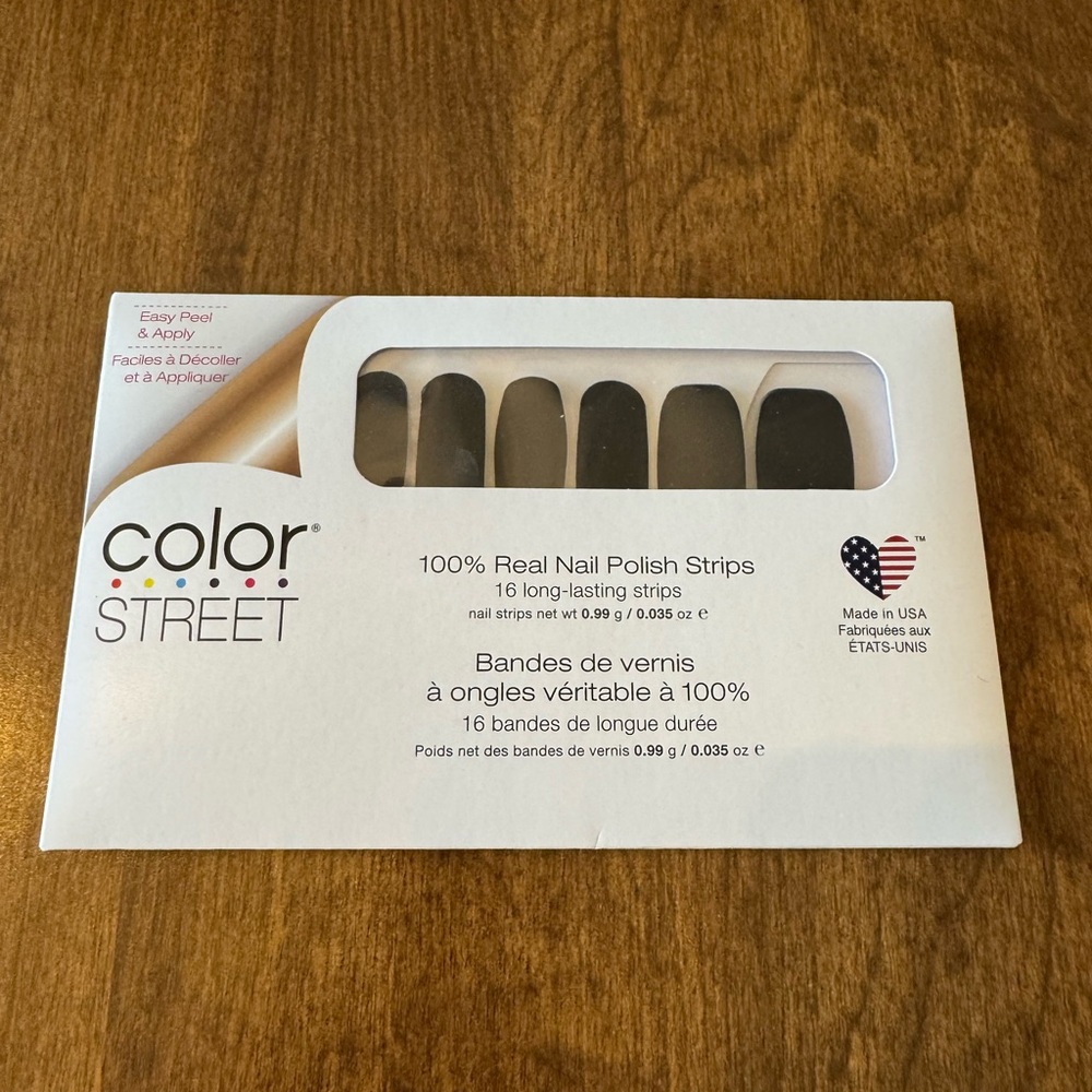 Color Street nail polish strips